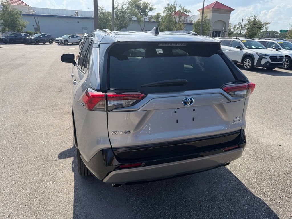 Used 2023 Toyota RAV4 XSE AWD/4WD image 6