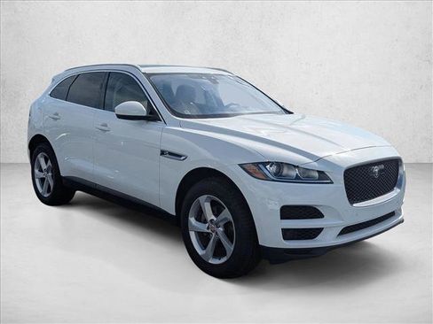 Used 2020 Jaguar F-PACE Premium image 3