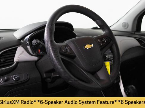 Certified 2022 Chevrolet Trax LS w/ Tint and Cruise Package image 5