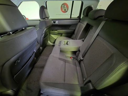 New 2026 Hyundai Santa Fe SE image 11