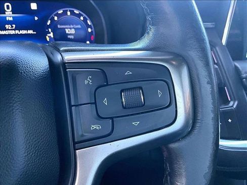 Used 2022 Chevrolet Suburban LT RWD image 21