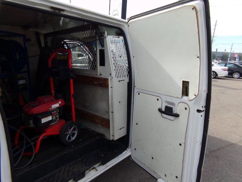 Used 1995 Ford E-250 and Econoline 250 Super image 31