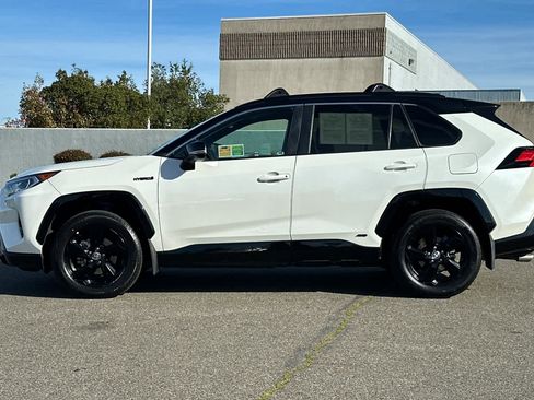 Certified 2021 Toyota RAV4 XSE image 9
