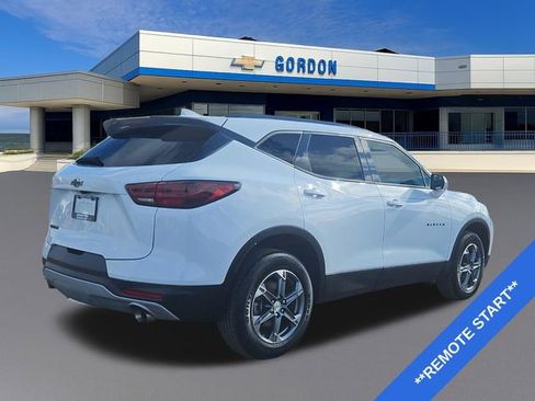 Used 2024 Chevrolet Blazer LT w/ Convenience Package image 9