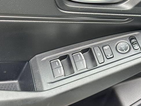 Certified 2025 Honda Accord LX image 13