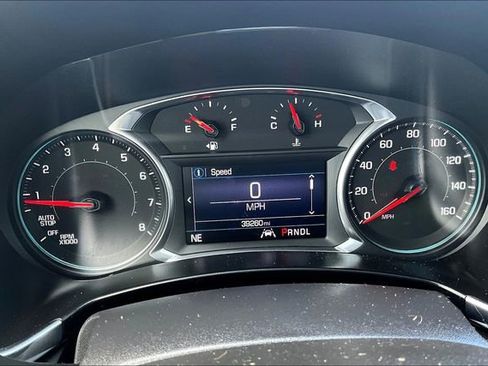 Used 2021 Chevrolet Equinox LT image 12