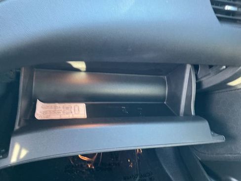 Used 2014 Chevrolet Impala LT w/ Convenience Package image 32