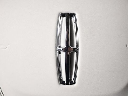 New 2026 Lincoln Aviator Reserve AWD/4WD image 38