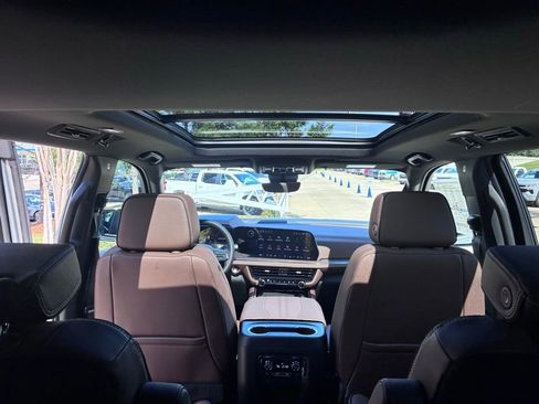 New 2026 Chevrolet Tahoe High Country AWD/4WD image 22