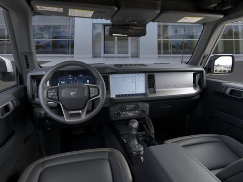 New 2026 Ford Bronco Outer Banks w/ Sasquatch Package image 9