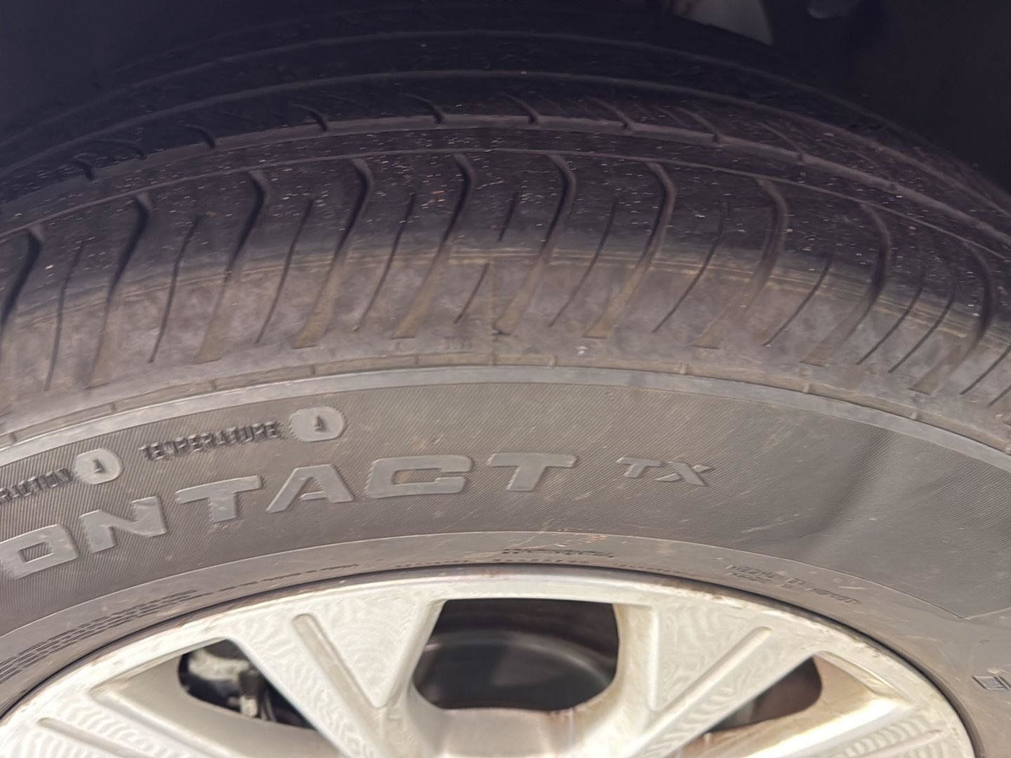 Used 2025 Ford Escape Active AWD/4WD image 3
