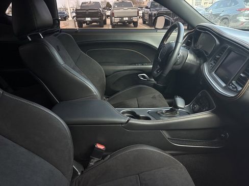 Used 2022 Dodge Challenger R/T Scat Pack image 11