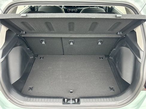 Used 2026 Hyundai Venue SE FWD image 28