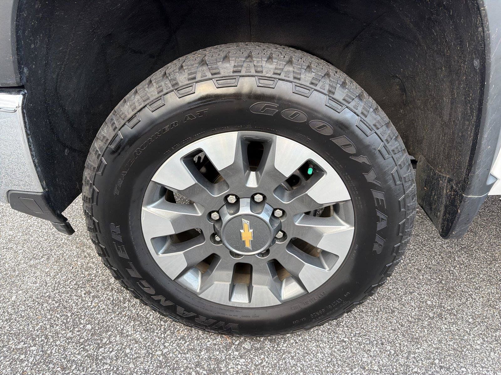 Used 2024 Chevrolet Silverado 2500 LT w/ All Star Edition AWD/4WD image 10