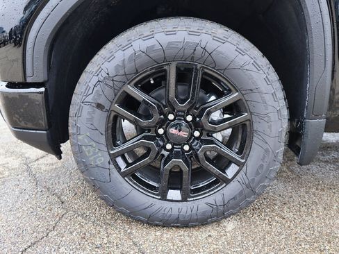 New 2026 GMC Sierra 1500 Elevation image 34