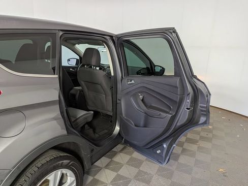 Used 2014 Ford Escape SE FWD image 31