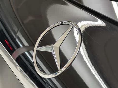 Used 2021 Mercedes-Benz GLE 350 4MATIC image 5