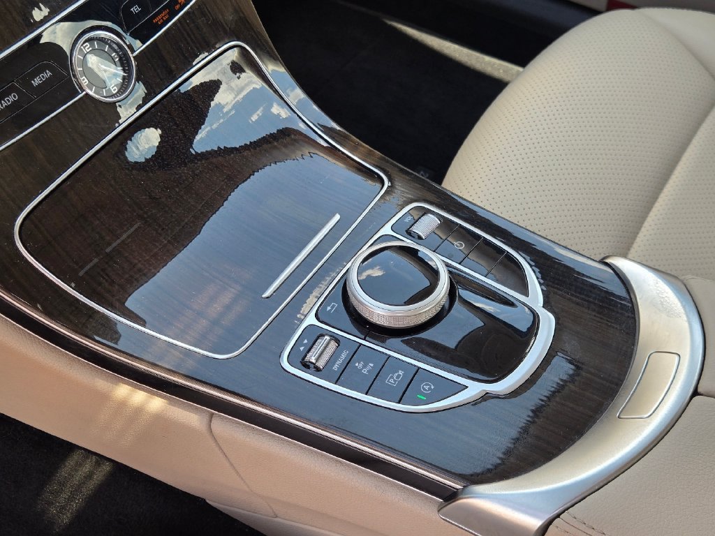 Used 2020 Mercedes-Benz C 300 Sedan image 29