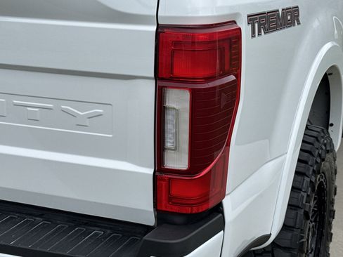 Used 2022 Ford F350 Lariat w/ Tremor Off-Road Package AWD/4WD image 11