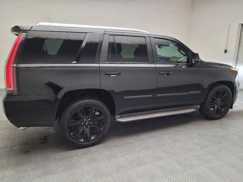 Used 2016 Cadillac Escalade Luxury AWD/4WD image 10