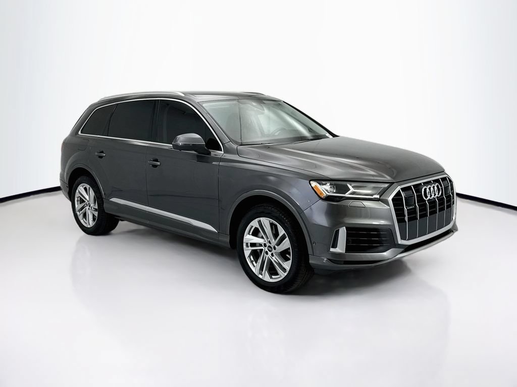 Used 2022 Audi Q7 3.0T Premium Plus w/ Premium Plus Package AWD/4WD image 3