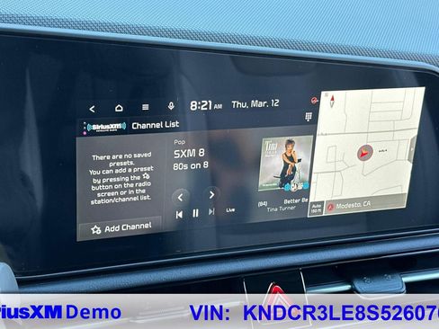 Used 2025 Kia Niro EX Touring image 25