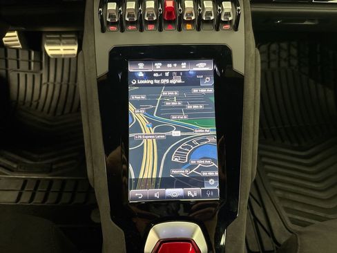 Used 2024 Lamborghini Huracan Tecnica image 13