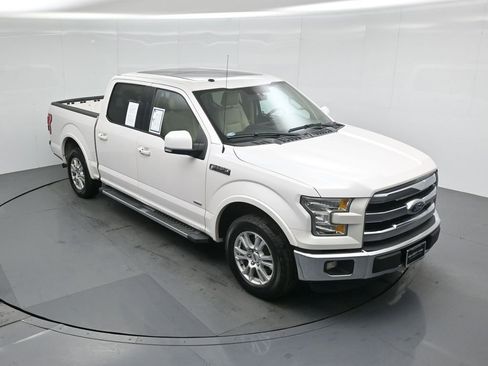 Used 2016 Ford F150 Lariat w/ Equipment Group 501A Mid image 39