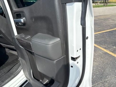 Used 2020 Chevrolet Silverado 1500 LTZ w/ LTZ Plus Package AWD/4WD image 14