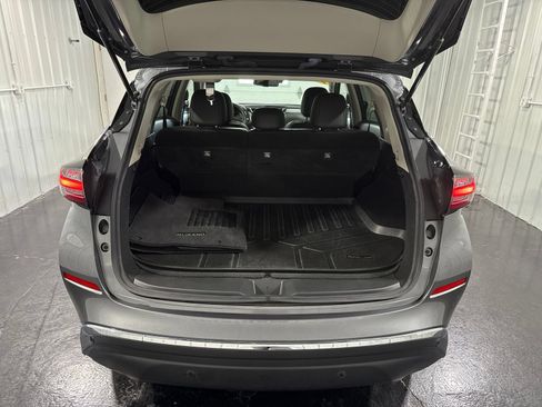 Used 2023 Nissan Murano SV FWD image 42