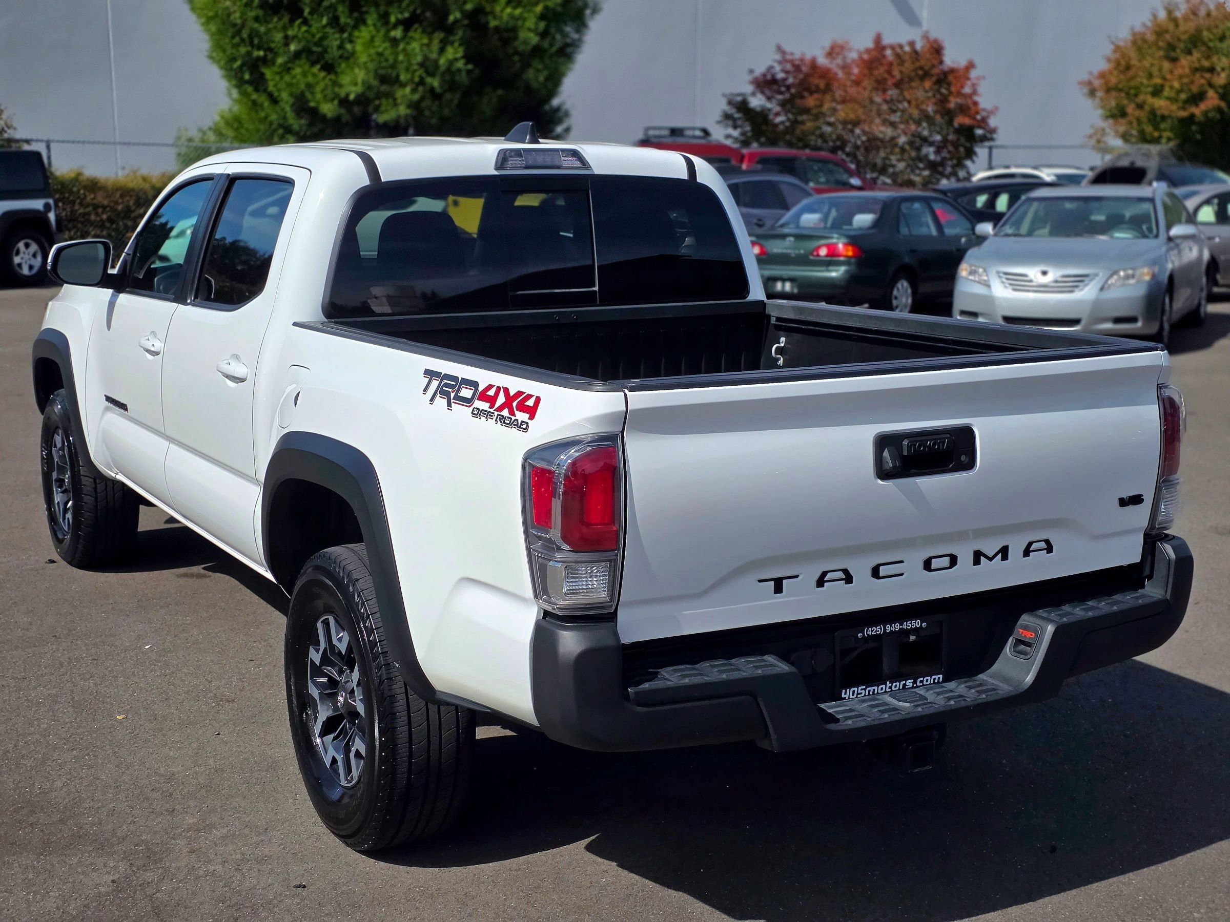 Used 2023 Toyota Tacoma TRD Off-Road AWD/4WD image 9
