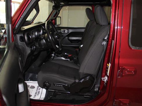 Used 2021 Jeep Gladiator Sport AWD/4WD image 25