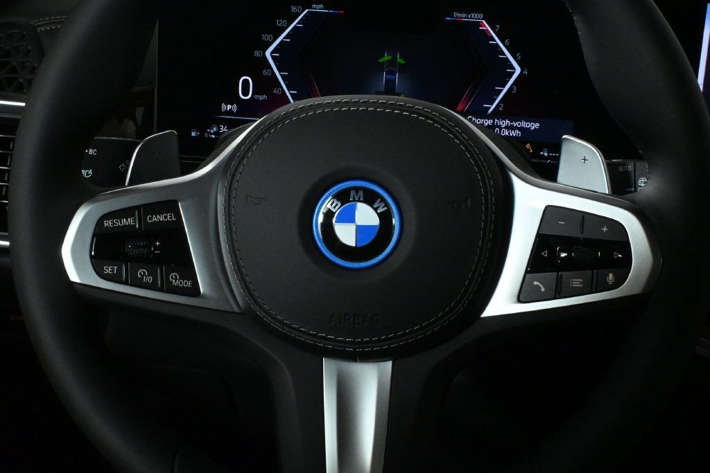 Used 2026 BMW X5 xDrive50e w/ M Sport Package AWD/4WD image 20