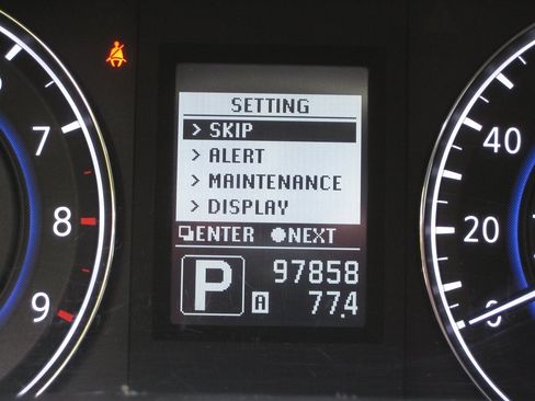 Used 2013 INFINITI G37 x Sedan w/ Premium Pkg AWD/4WD image 17
