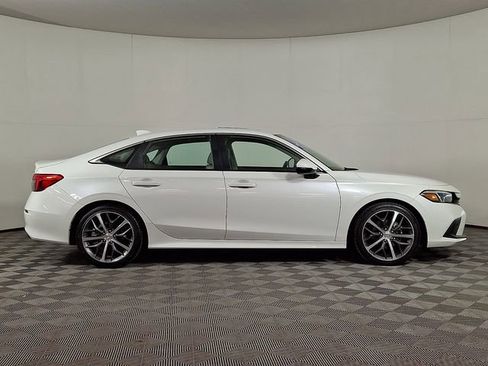 Used 2023 Honda Civic Touring image 10