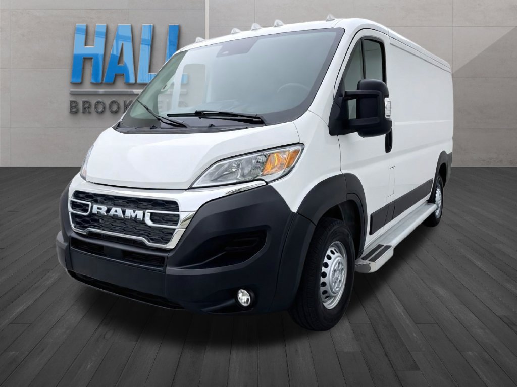 Used 2025 RAM ProMaster 2500 w/ U-Haul Equipment Group FWD image 1