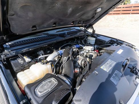 Used 2002 GMC Sierra 2500 4x4 Crew Cab HD w/ SLT Marketing Option Pkg image 16