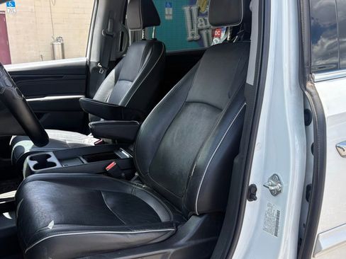 Used 2022 Honda Odyssey Elite image 9