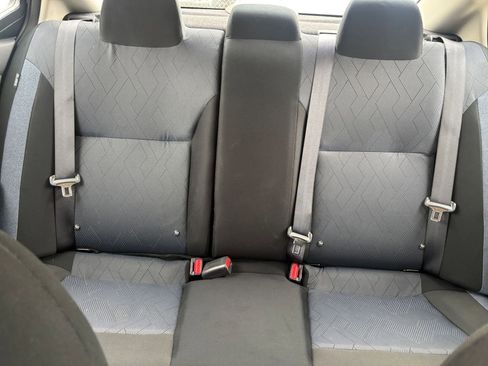 Used 2025 Nissan Versa SV FWD image 36
