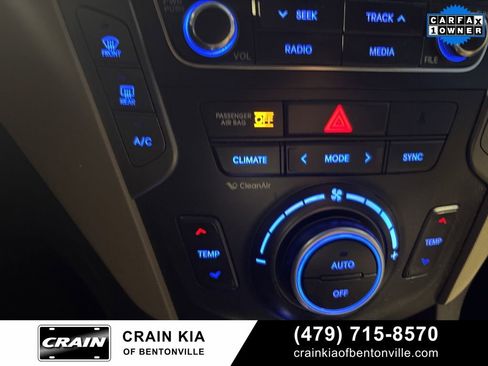 Used 2017 Hyundai Santa Fe Limited image 17