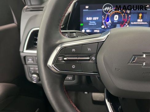 Used 2025 Chevrolet Suburban RST w/ RST Capability Package image 7