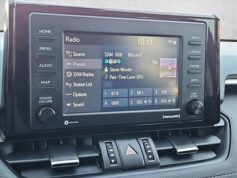 Used 2022 Toyota RAV4 XLE Premium image 13