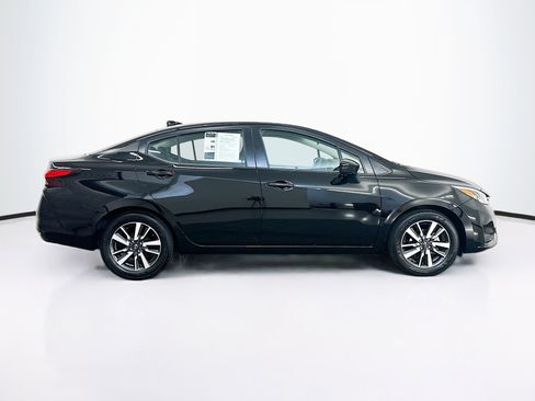 Used 2025 Nissan Versa SV FWD image 10