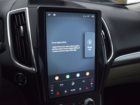 Certified 2024 Ford Edge Titanium w/ Equipment Group 301A image 15