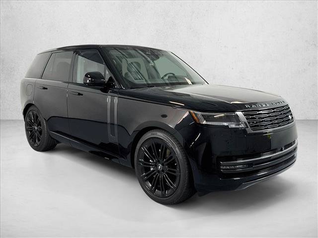 Used 2025 Land Rover Range Rover SE AWD/4WD image 3