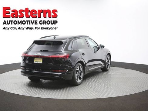 Used 2021 Audi e-tron Premium w/ Convenience Plus Package AWD/4WD image 43