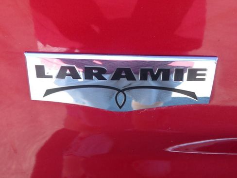 Used 2014 RAM 1500 Laramie w/ Convenience Group image 15