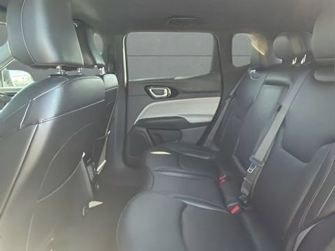 Used 2024 Jeep Compass Limited AWD/4WD image 8