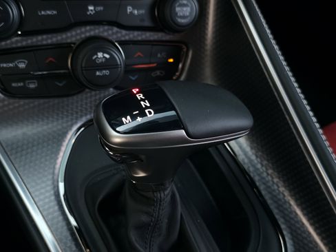 Used 2015 Dodge Challenger SRT Hellcat image 26