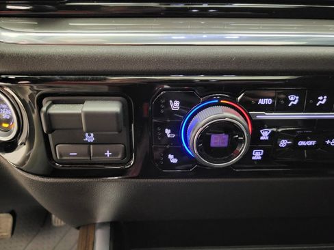 Certified 2024 Chevrolet Silverado 1500 High Country w/ High Country Premium Package image 10